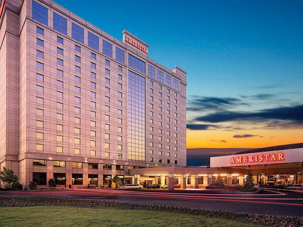 Ameristar Casino Hotel East Chicago Exterior foto